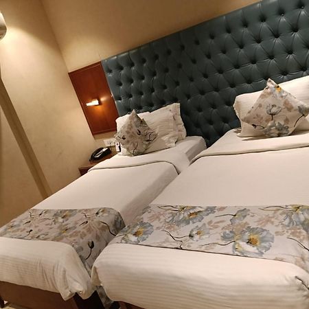 Sk Lords Inn アーメダバード エクステリア 写真